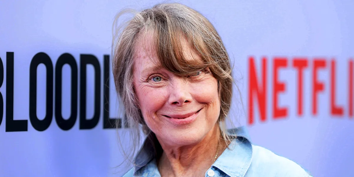‘Goddesses’: Sissy Spacek, 74, & Her Grown-up Daughters Rocked the Red Carpet in Matching Outfits