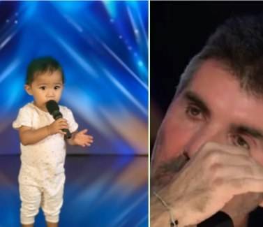 This is a rare miracle in history. The little boy is only 1 year old and sings so well on stage that the jury is moved to tears